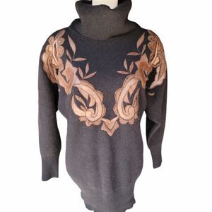 Vintage Cedars Lambs Wool and Angora Sweater